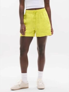 Athleta Retreat Linen Mid Rise 4" Short, Chartreuse, XL